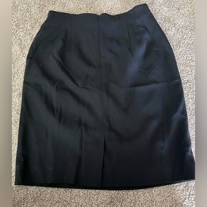 Jones New York zip up skirt